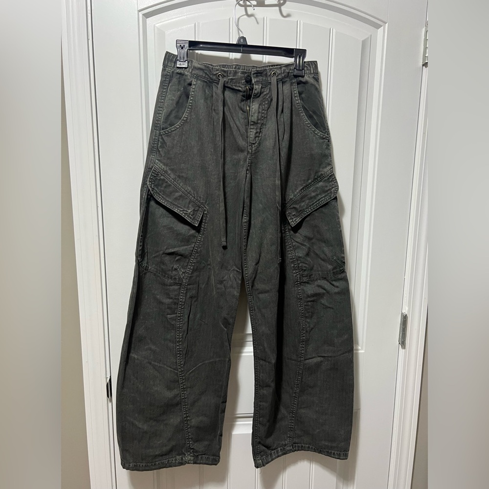 Black Urban Outfitters BDG Cargo Barrel Jeans